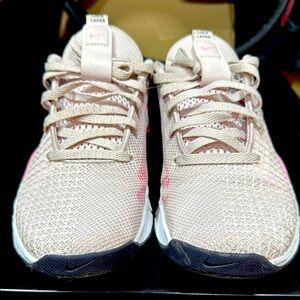 Nike Metcon Light Pink size 6.5